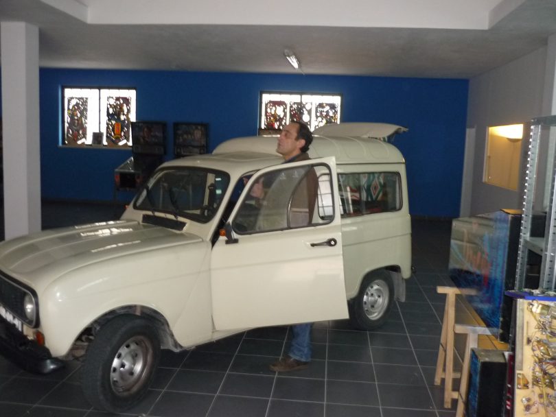 Retro to the Max How to transport your pinball with class! Pinball PT